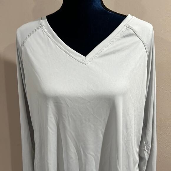 Performance long sleeve V-Neck Sz XL sunshirt hiking outdoor excellent condition - Picture 2 of 11